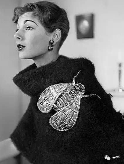 BBB  超现实主义服装设计师——Elsa Schiaparelli662.png