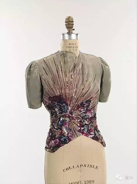 BBB  超现实主义服装设计师——Elsa Schiaparelli977.png