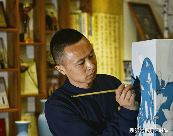 BBB  景德镇陶瓷艺术大师作品赏析 2070.png